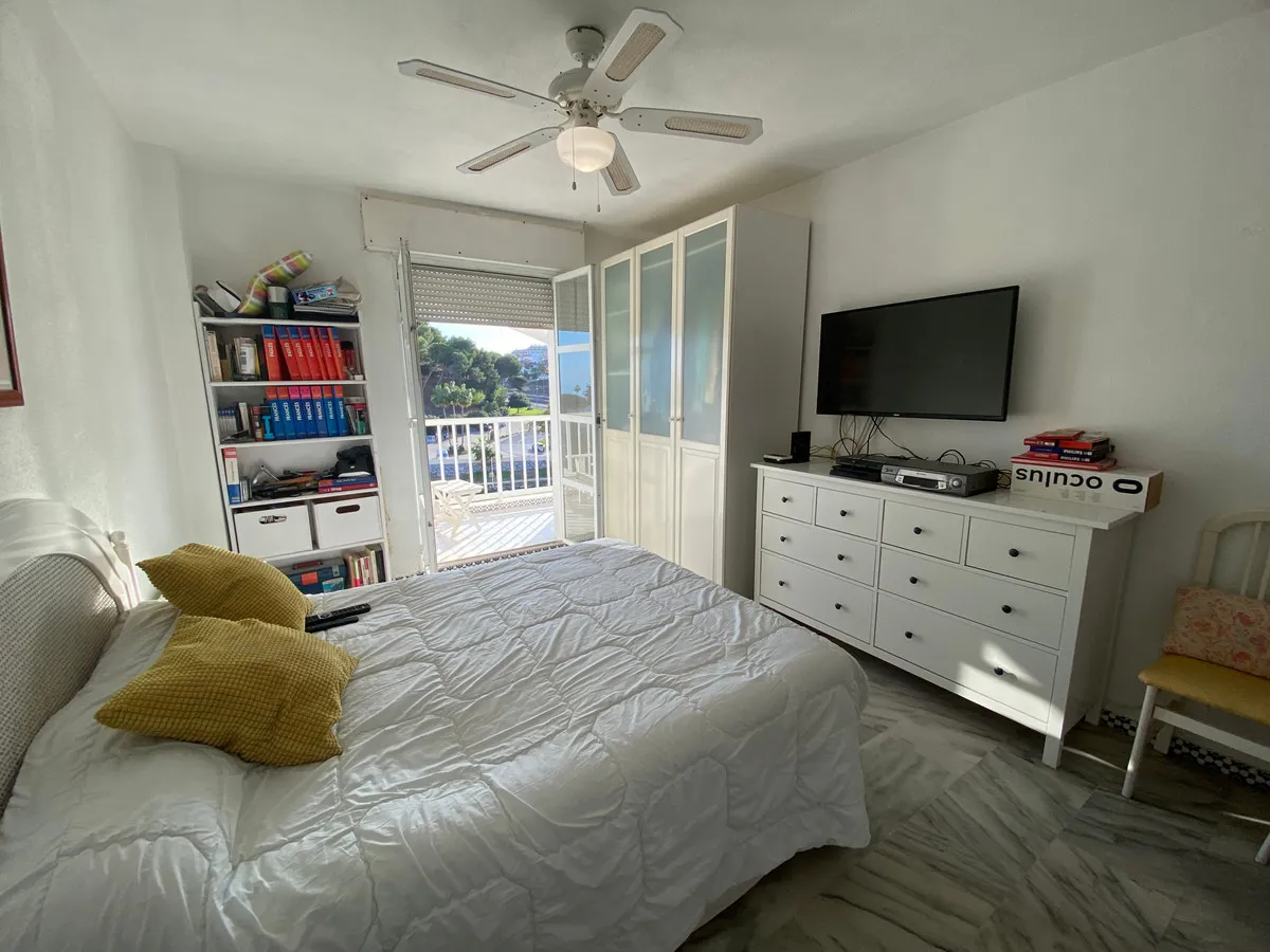 34c0b77e-5aa0-4048-aa52-fa828ccf5592