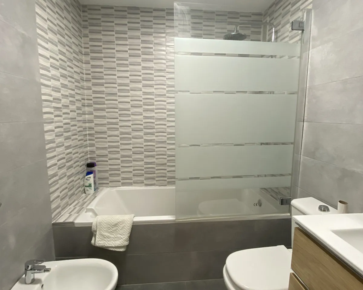 5e828051-3ac7-485a-a669-af10958a0623