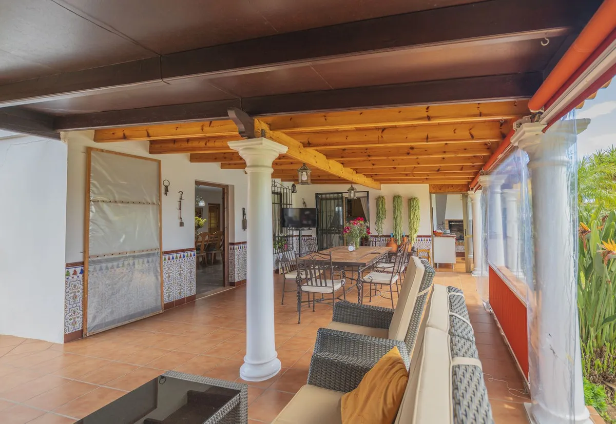 eafe5032-5fc6-4203-bcb0-8fde80432375