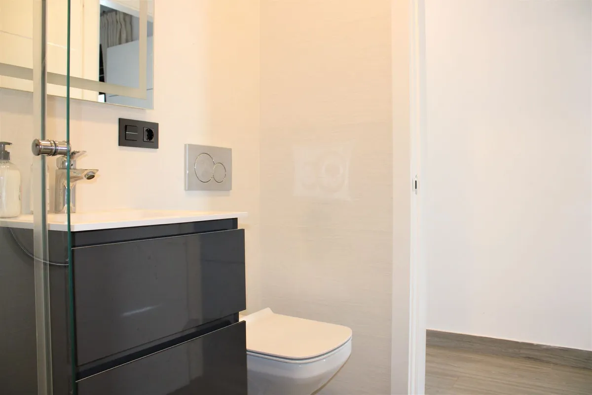 15700a05-719d-4504-b924-1c2a7a7f5d46