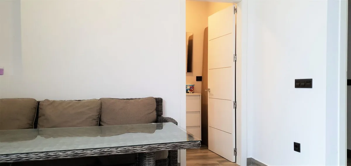 8cae42f8-9886-4c87-8be8-3d3936a31a3b