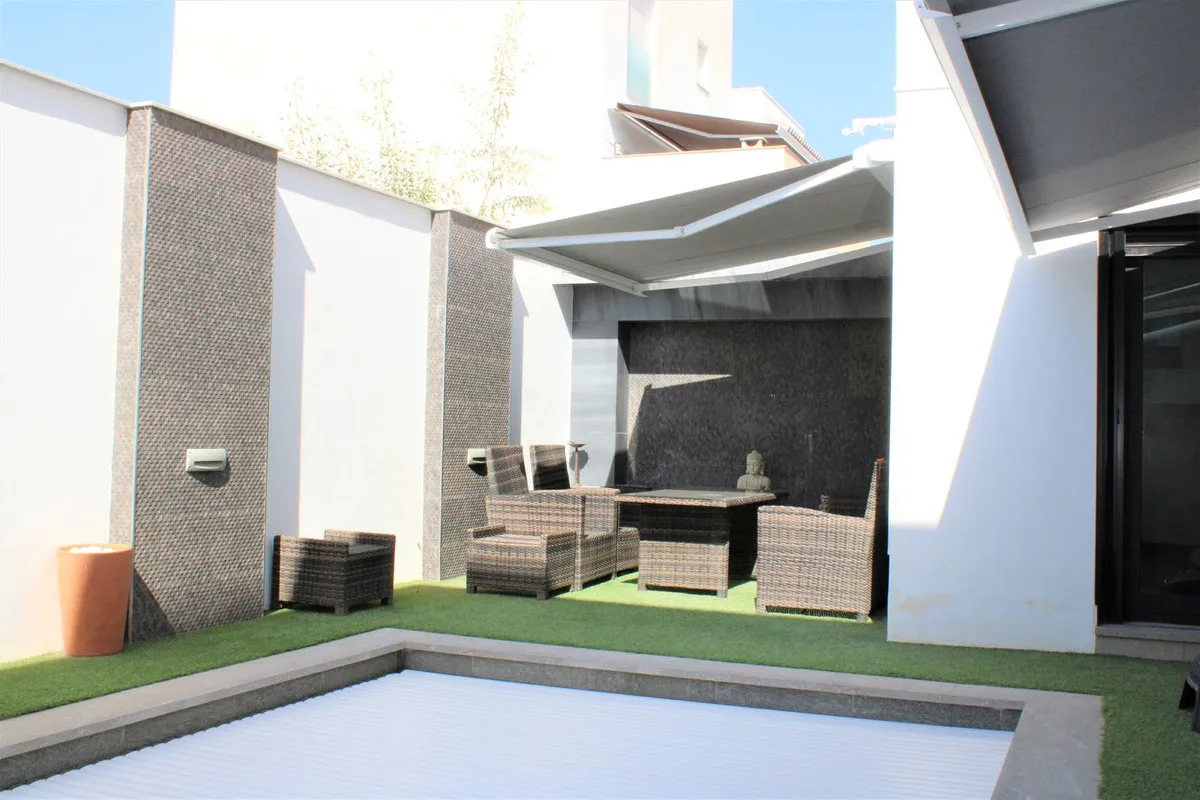 bf80d2f4-84ec-41fc-832d-6bcc0d4489fc