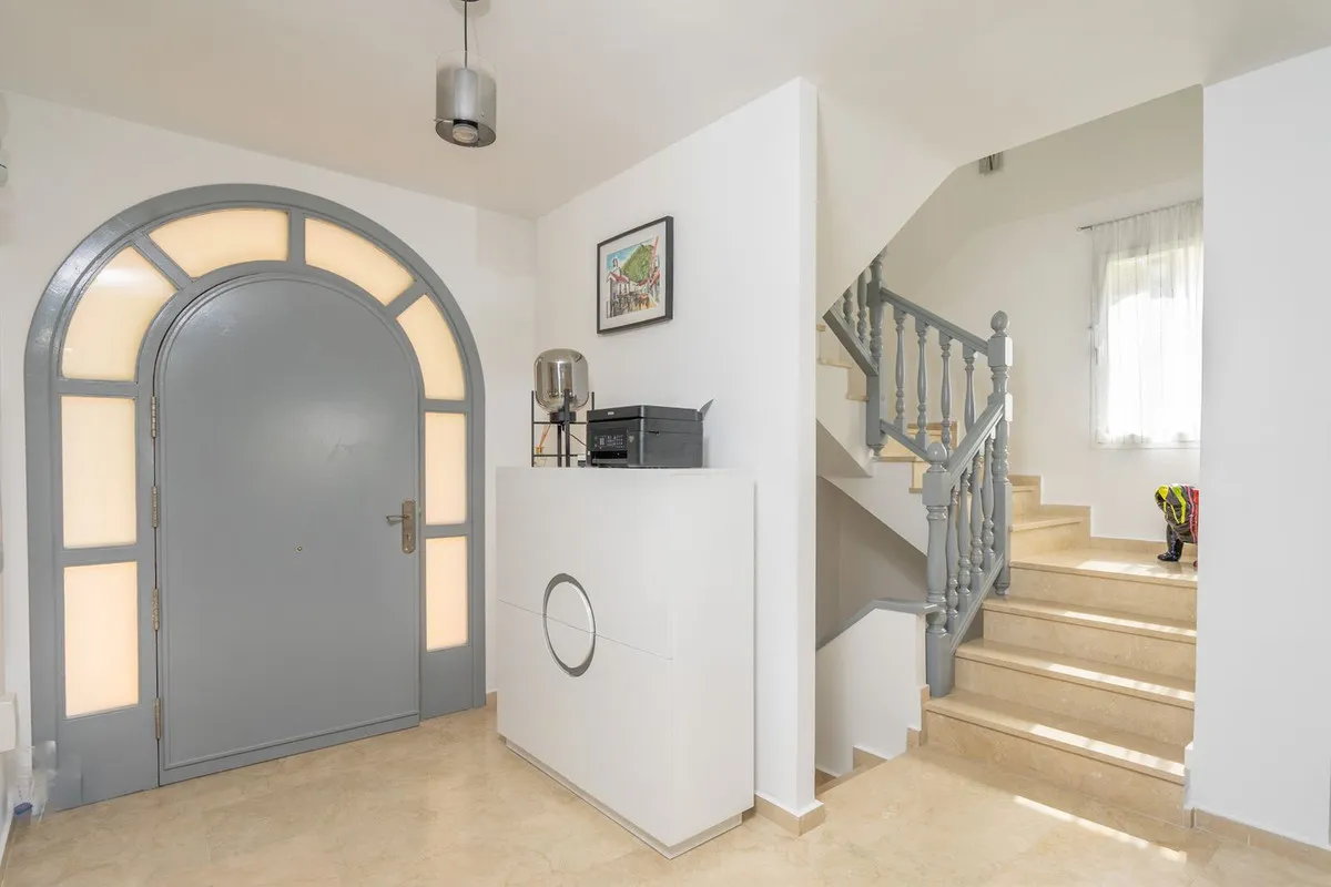 721d8507-ec19-490b-9c90-610b5d5316ce