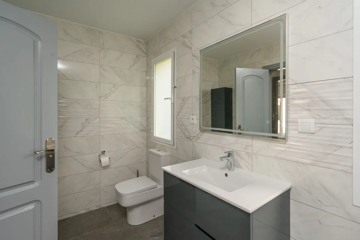 f7a22266-3ea6-443e-b365-ead63f41ea07