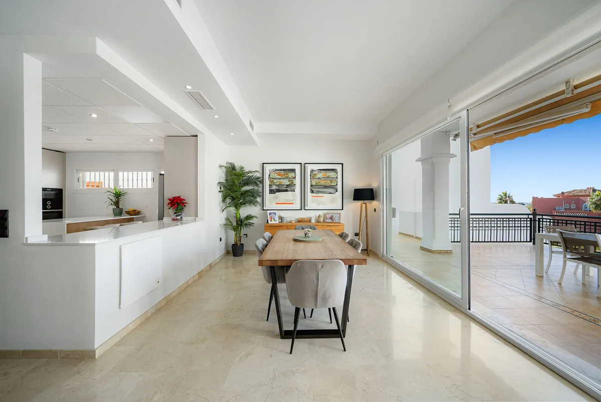 409e4373-02c8-4324-8878-71f45d94adfa