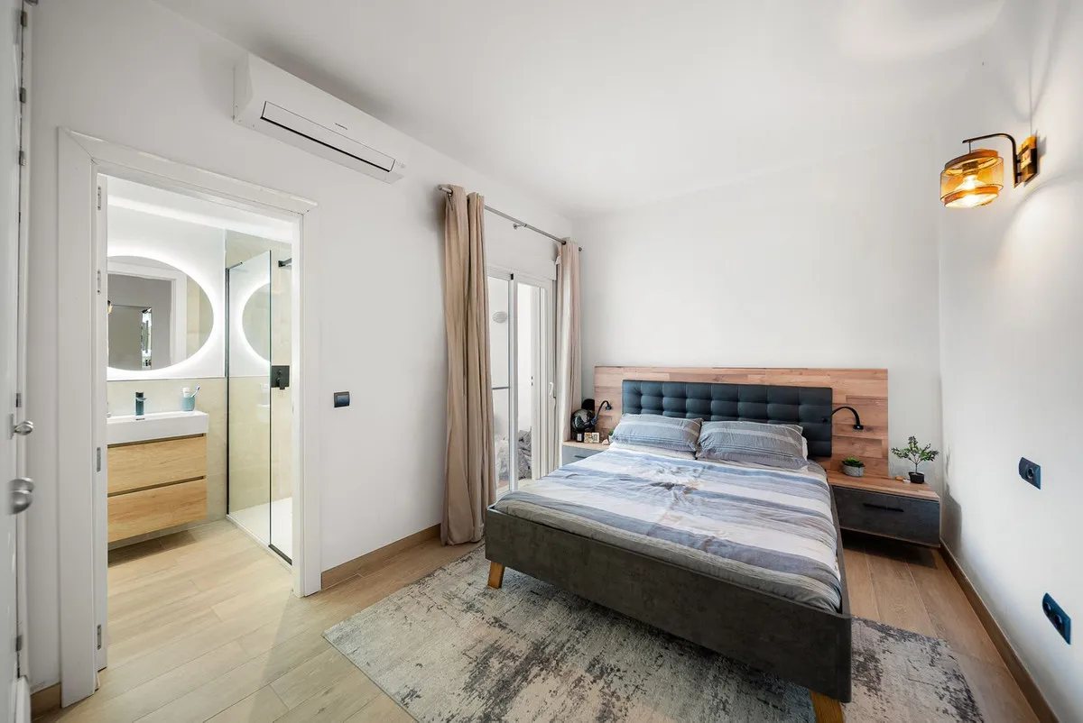 4aabc49a-bc2b-4788-80c9-a8fc6f752b6f