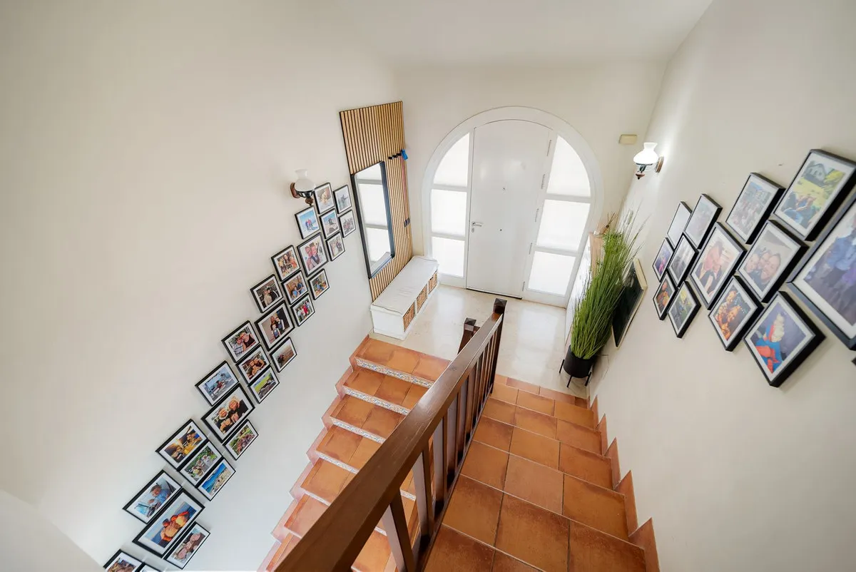 a33ea8ec-d90c-4888-a0f9-8abf21d9c192