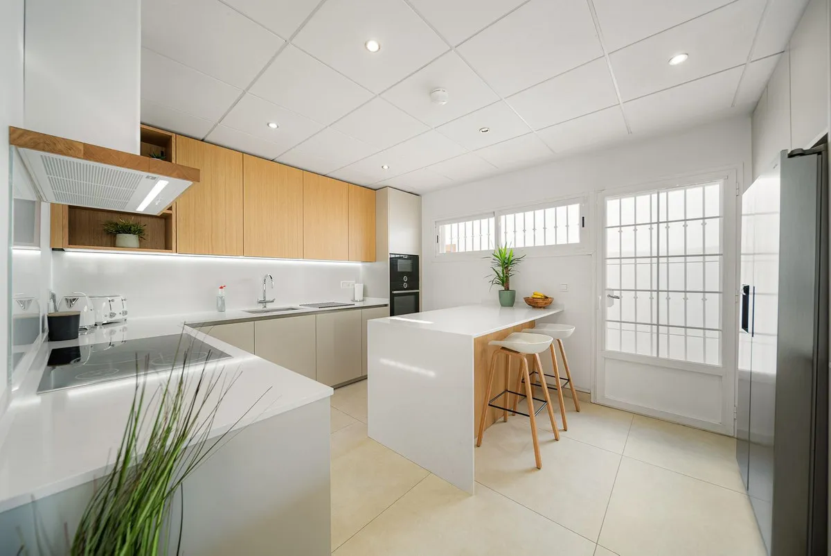 cc6a3c2d-bc93-4072-8925-50df70a42b77