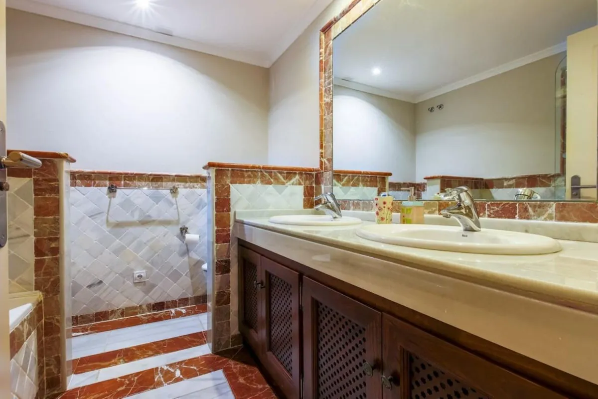 bbe4f896-c265-4ef4-830c-76c352a58f94