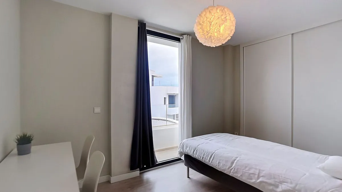 25d6fe35-1951-4704-b72f-b0764516d688