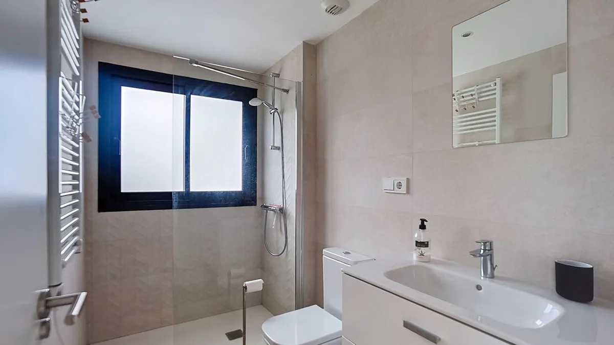 33f2255f-7a87-45e8-afe4-edd4cf8536a9