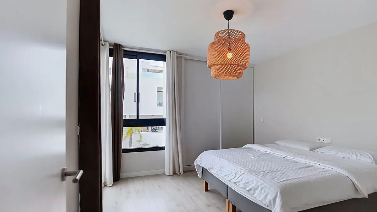 642c6a15-6454-4f47-b101-7814ee80d9bc