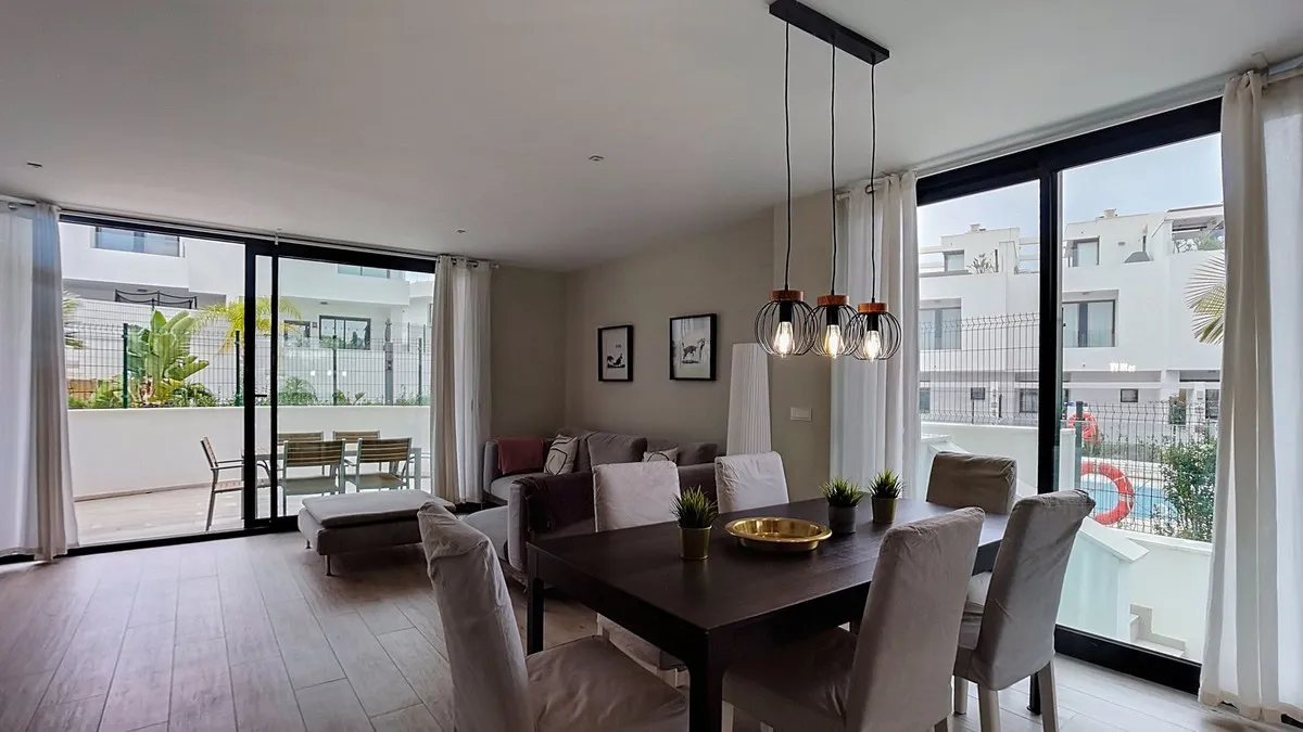 93e1b7c4-0b79-4af8-944b-da3c8b553923