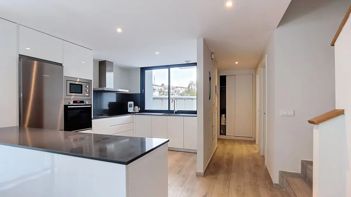 ba07feb5-30ca-450b-b82d-fcdcc322ea76