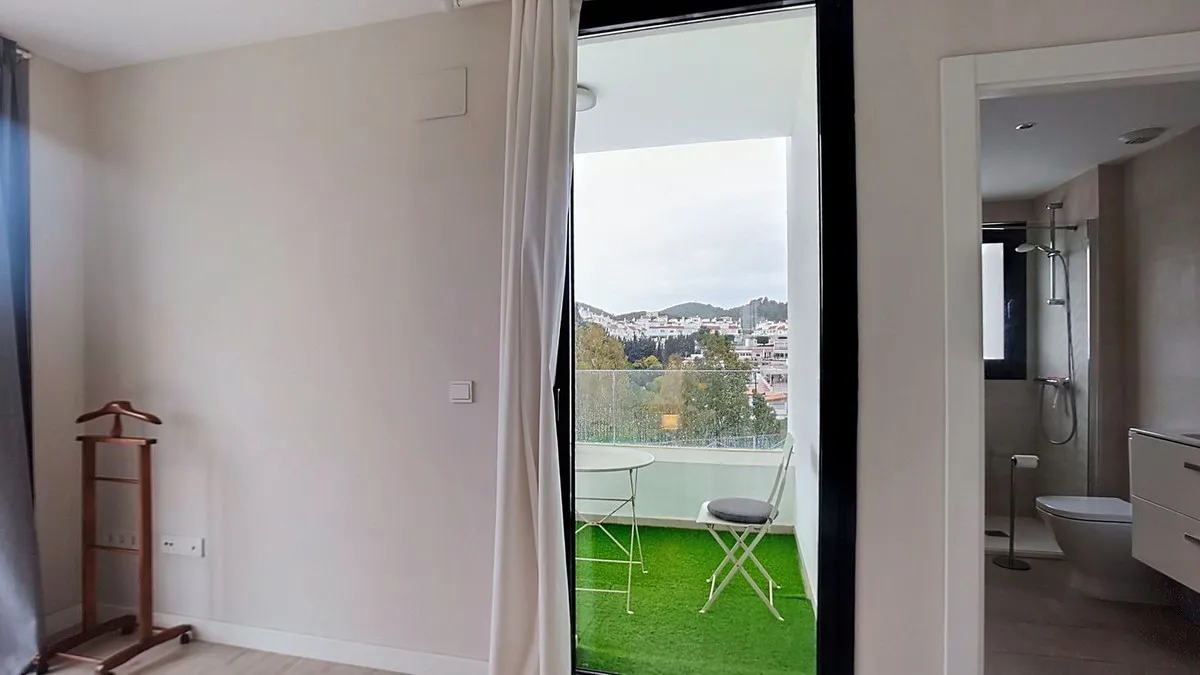 ed6a595a-91e3-48af-b95c-06c889ada481