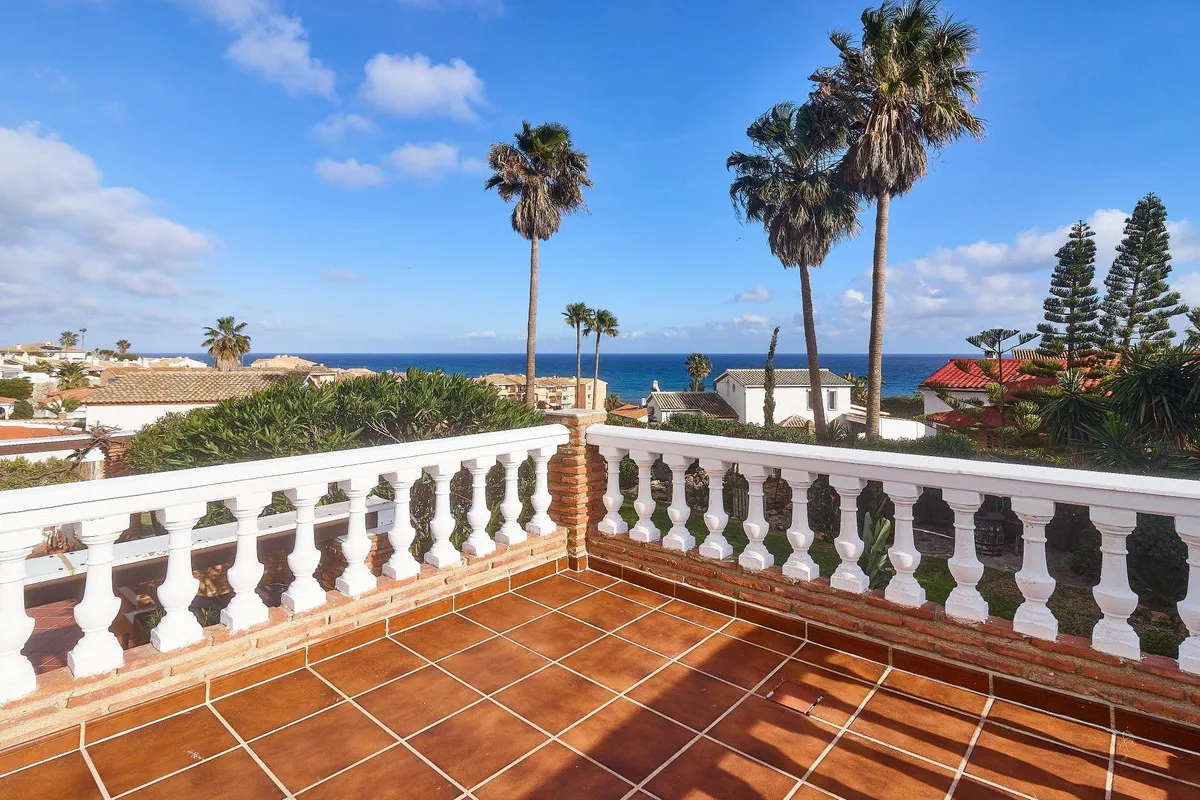 2c53b409-35ab-4ae8-9cbe-f9c8013956ba