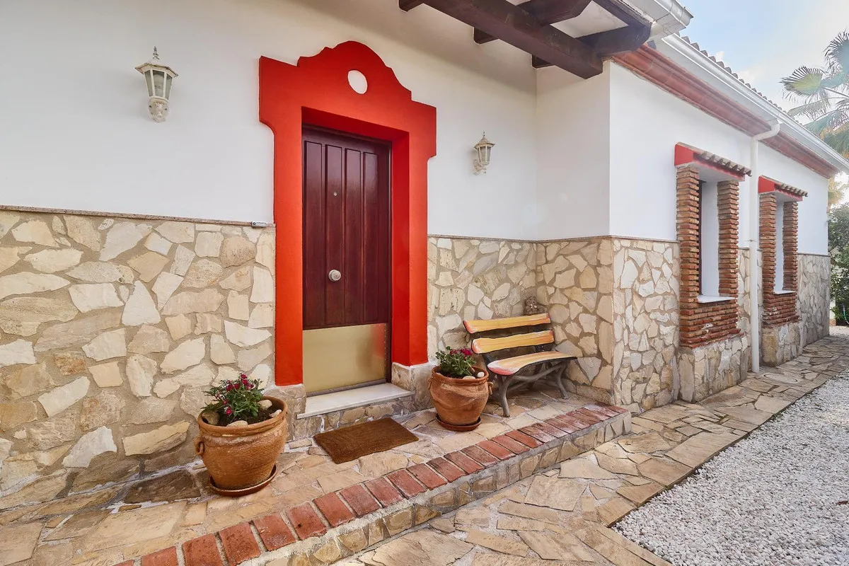 590a8ace-ca9a-4d68-9521-f924be2406a1