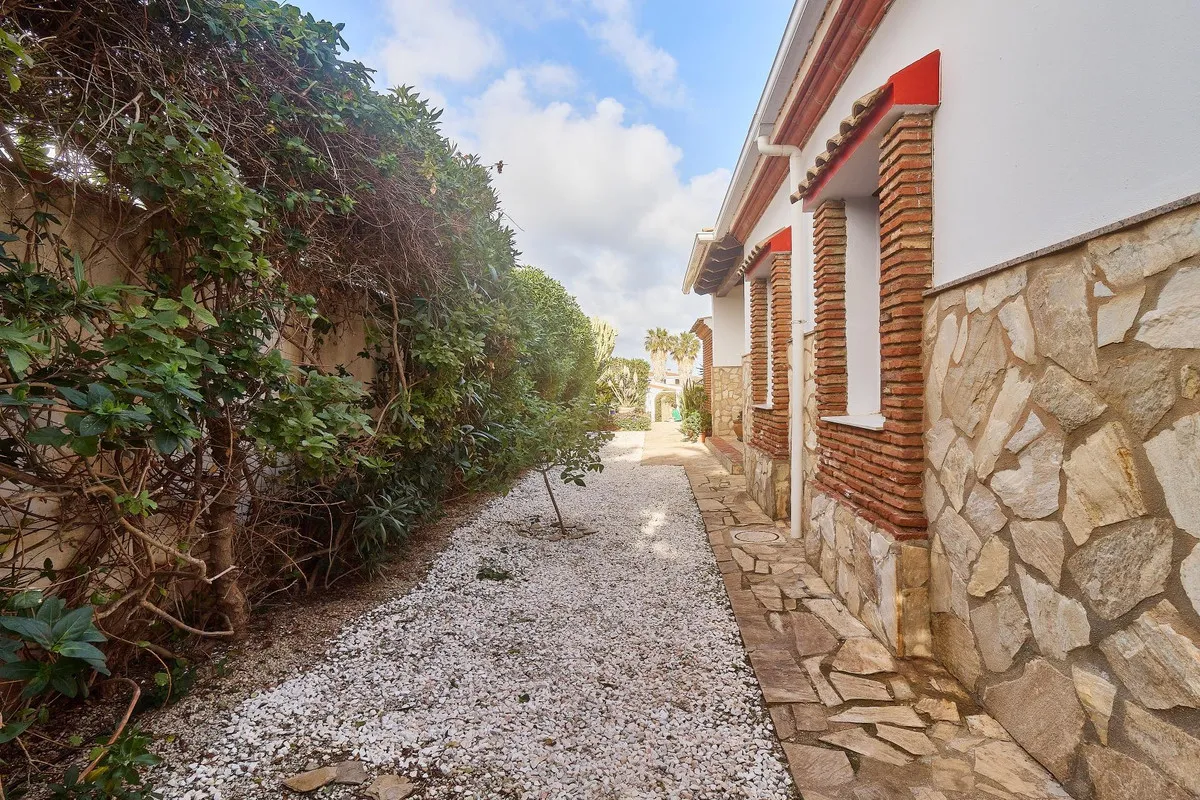 e898a511-d3b8-402b-af4f-47b76be23692