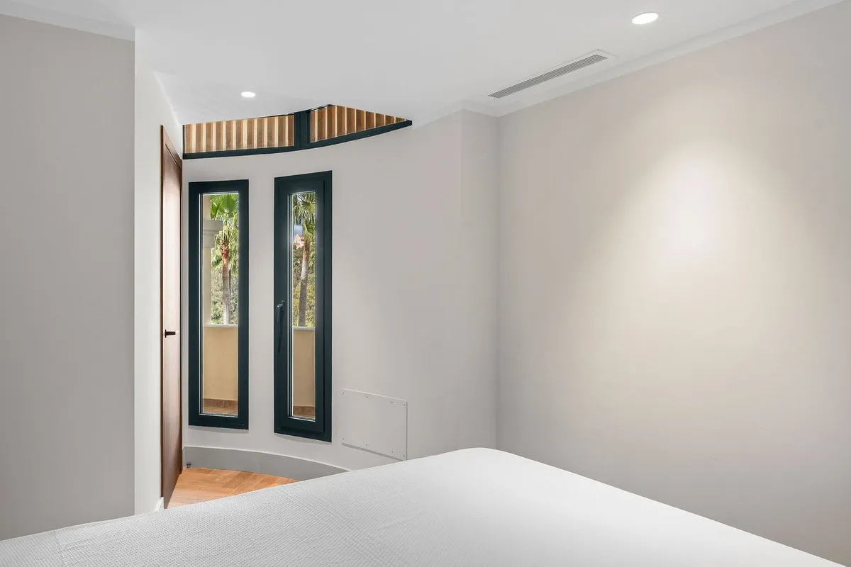 22b59818-e919-4c0e-bd85-14062cc1c0ab