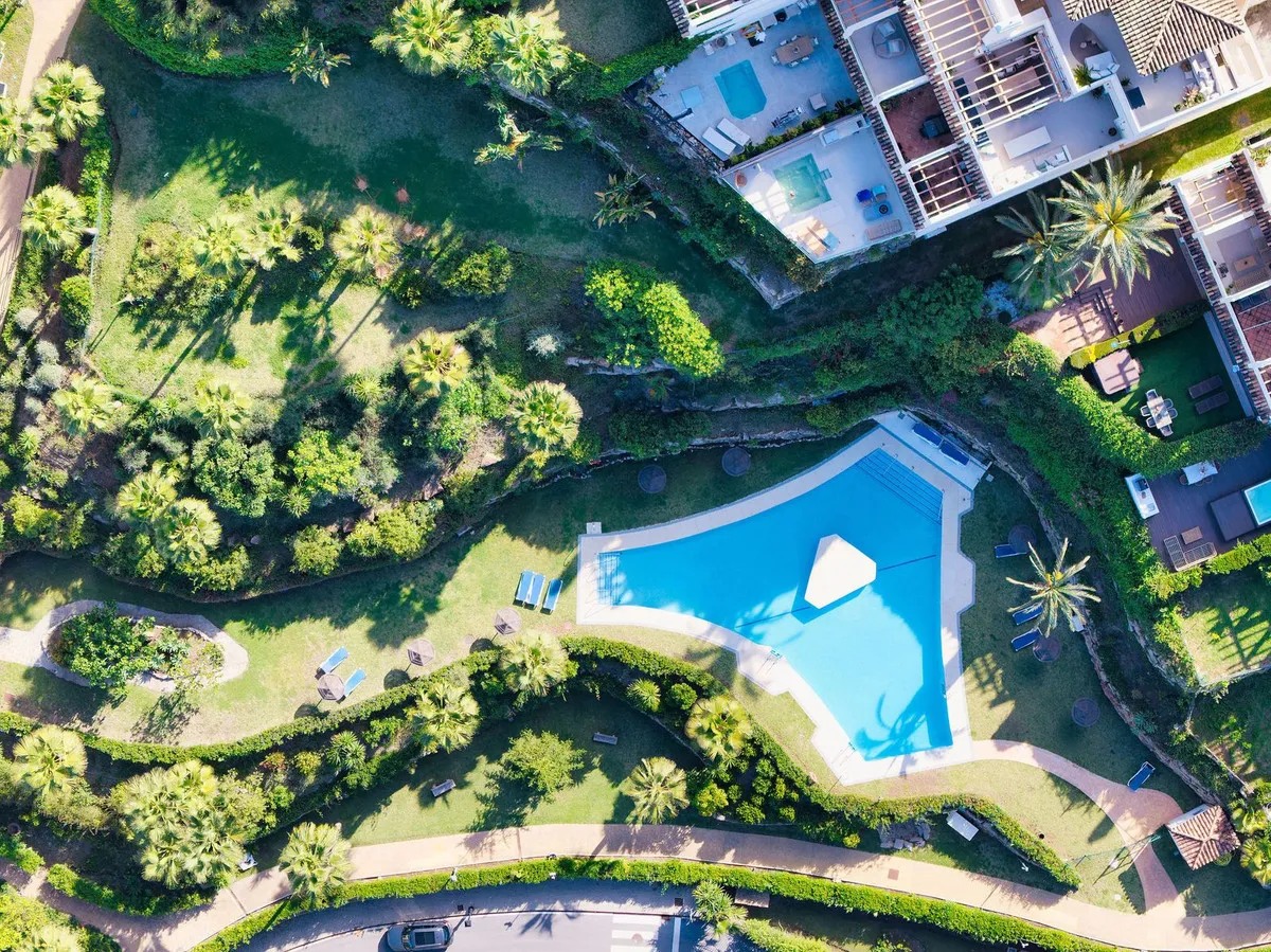 2f33b72a-293d-48fc-a544-ce889f53b2ed