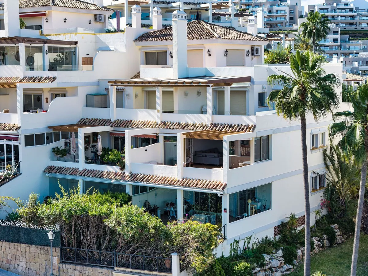 dbba126e-dc49-41eb-8caf-7455de97dbd0