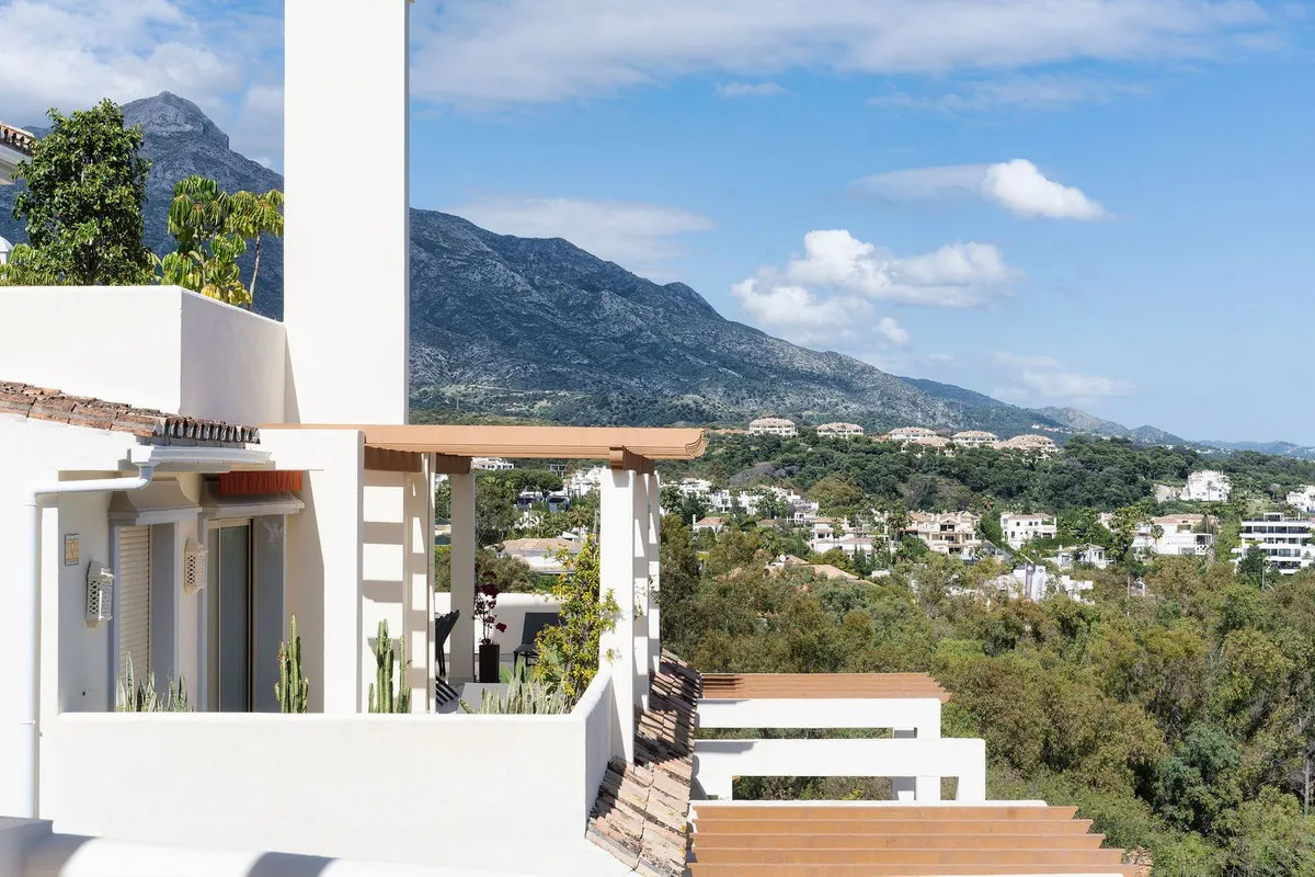 dc7e532c-1cf3-440d-87d8-e3f2ff049225