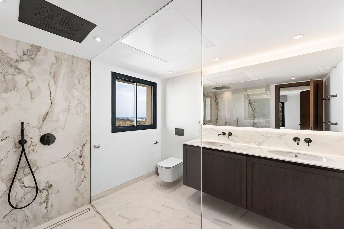 fcf594e7-e7df-4d98-bb64-bee7f723bc1e