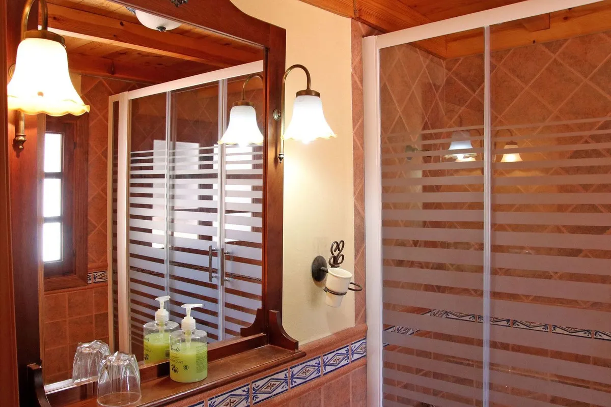 00cff25e-0144-45d9-9b5b-ac812b9a7bb1