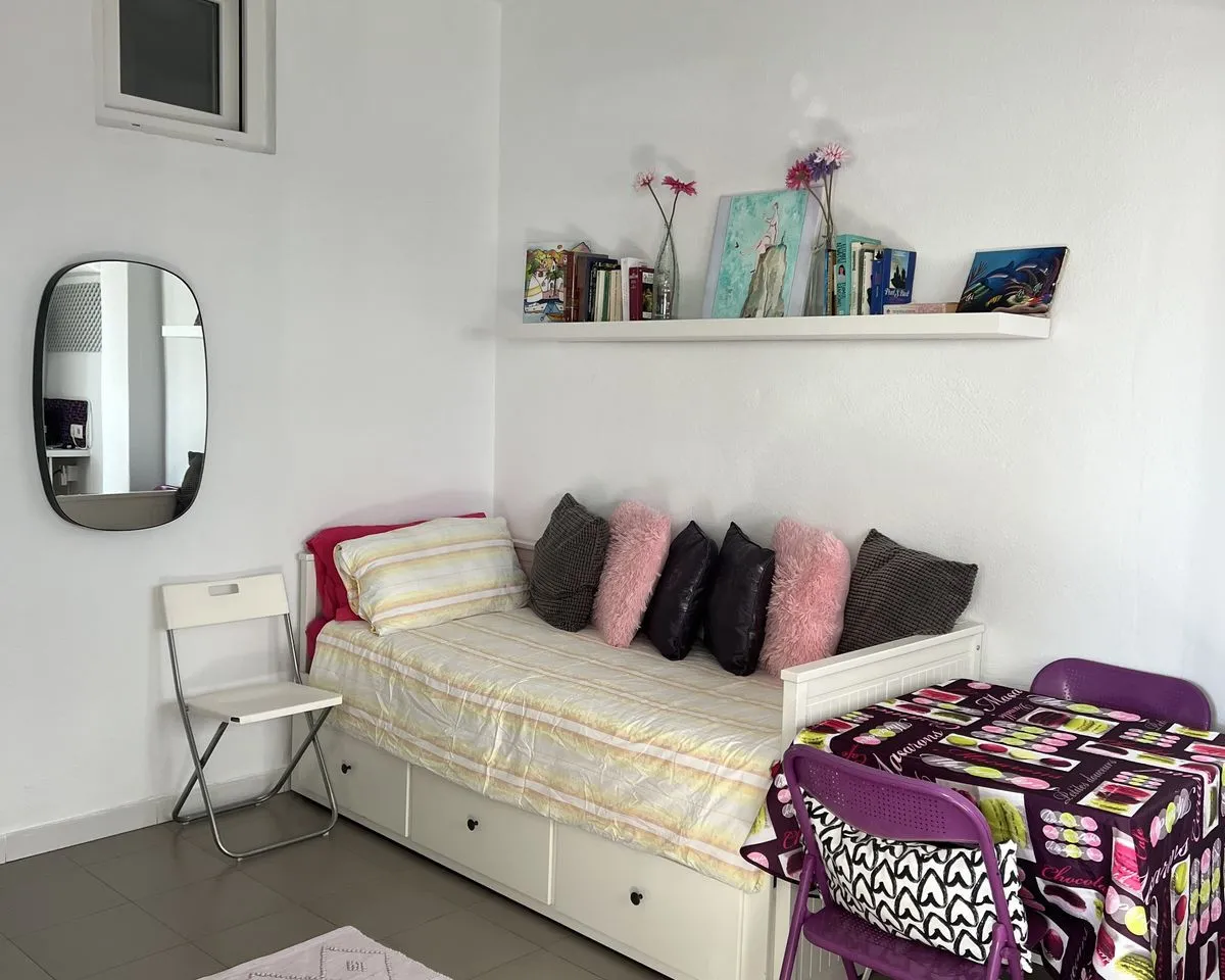 c1940acb-ae08-4734-8402-257ed3403e65