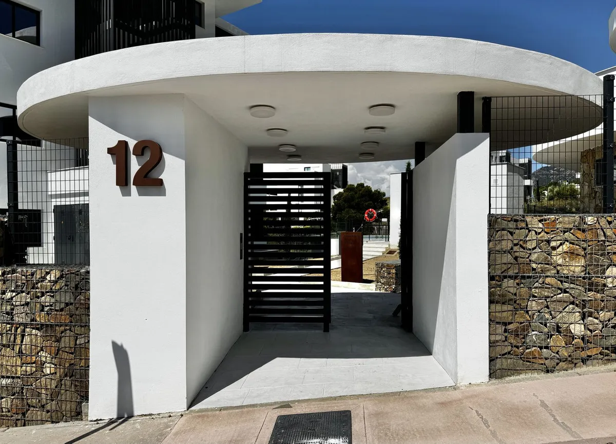 57e5c221-aa19-43fa-8cfa-b942be5047d2