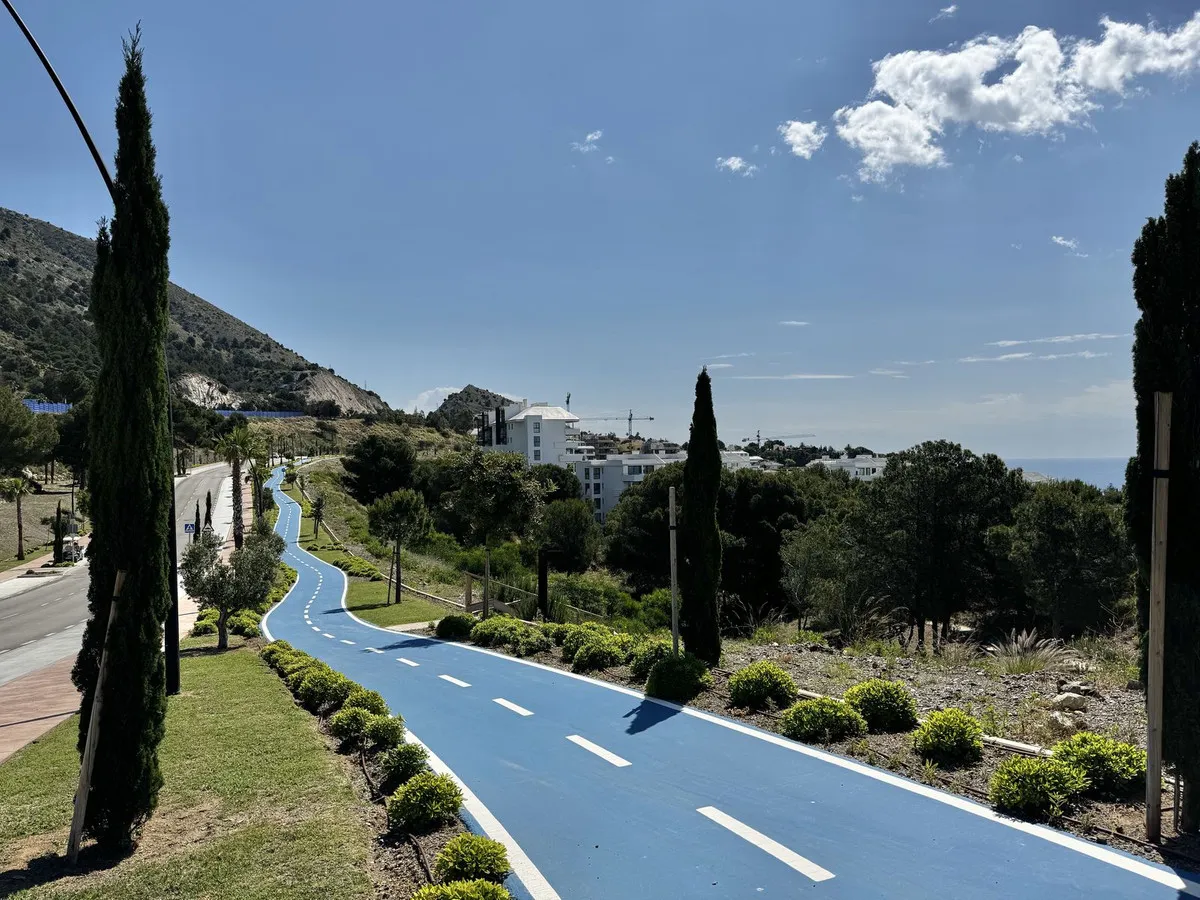 73078107-537e-44ca-b038-df6f2cadb0c3