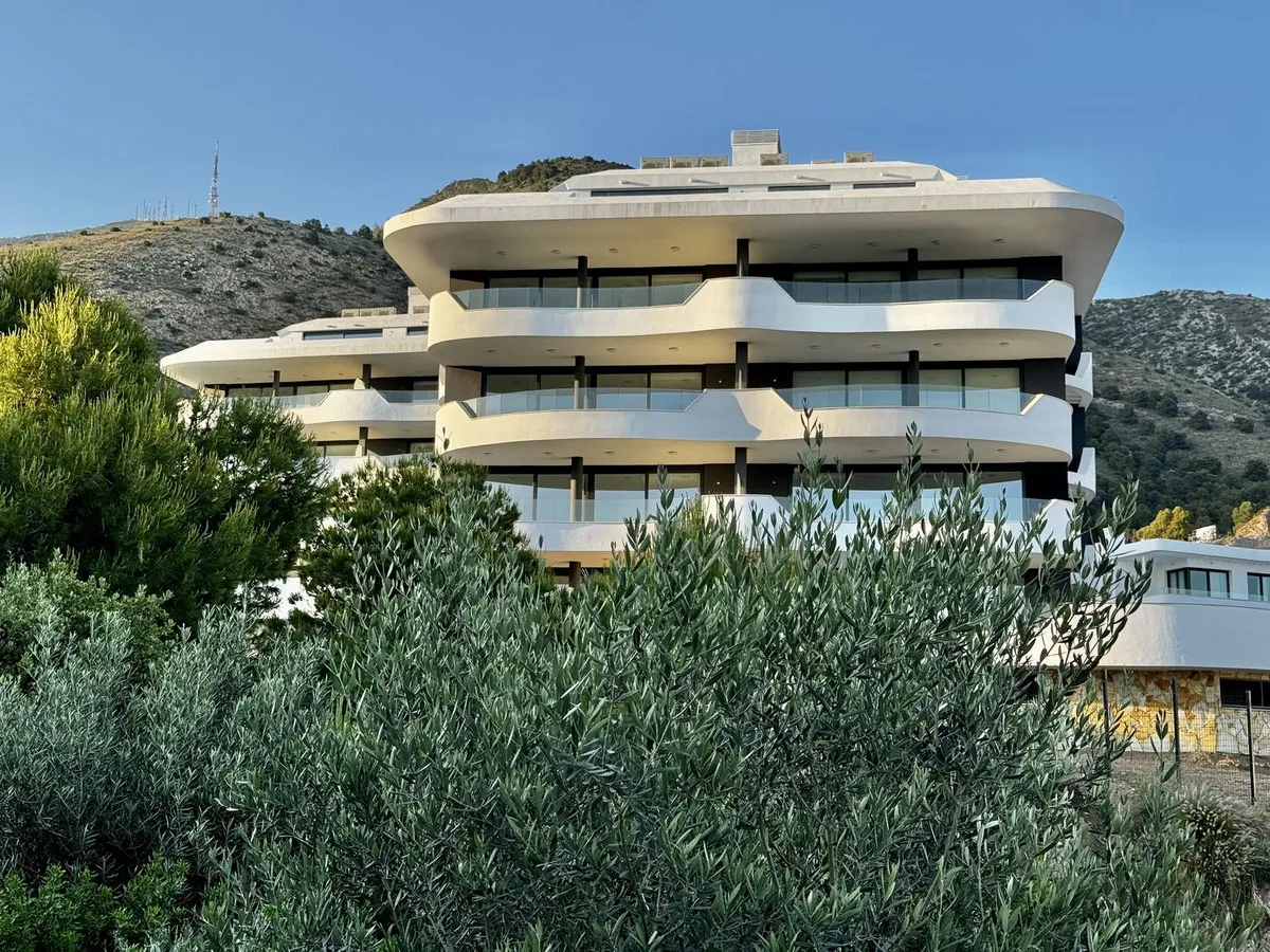 73110001-0781-49ab-bcbb-aa24ce8a1f79