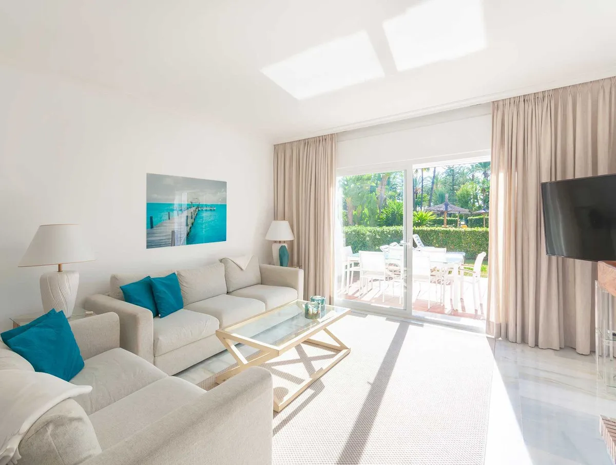 c563509e-4957-4108-b611-be27e4fed6f8