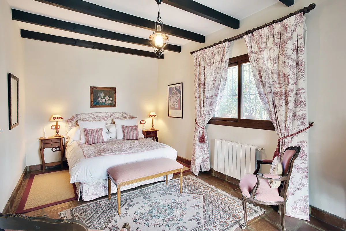 4a17fed6-6a73-45e3-bf64-926beb62cf86