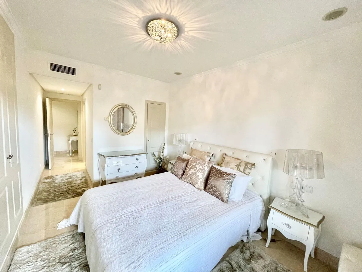 5f1a5a3b-28a4-4ec3-abd6-61ab1078fcef