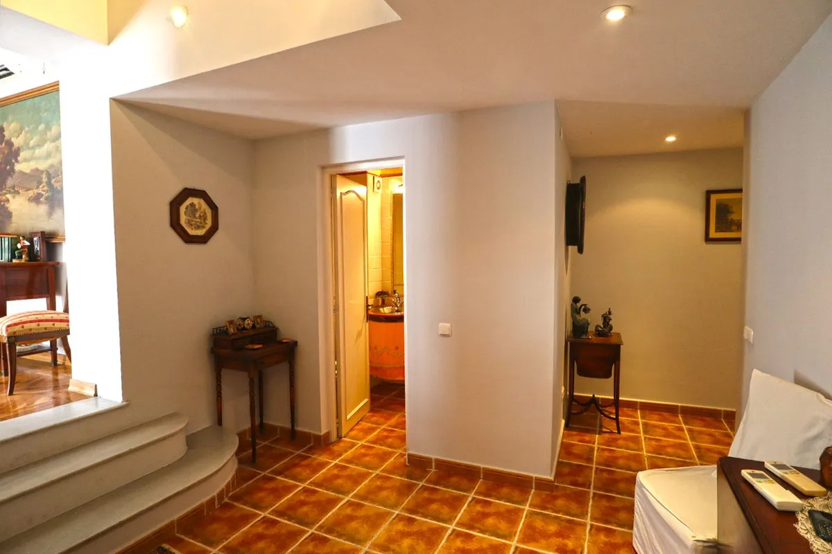 4a867ad2-f3a3-40da-992c-9850f0163906