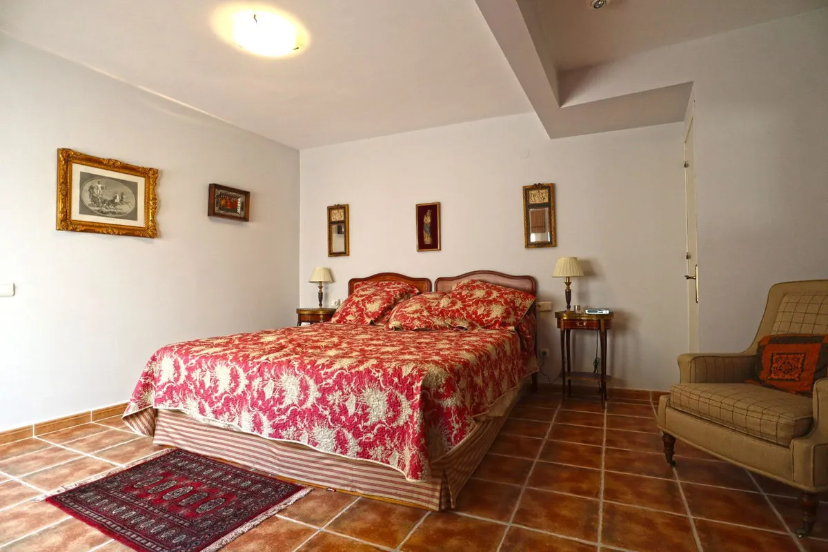 4b3b31c4-f943-40cb-9faf-a5a15eeb5829