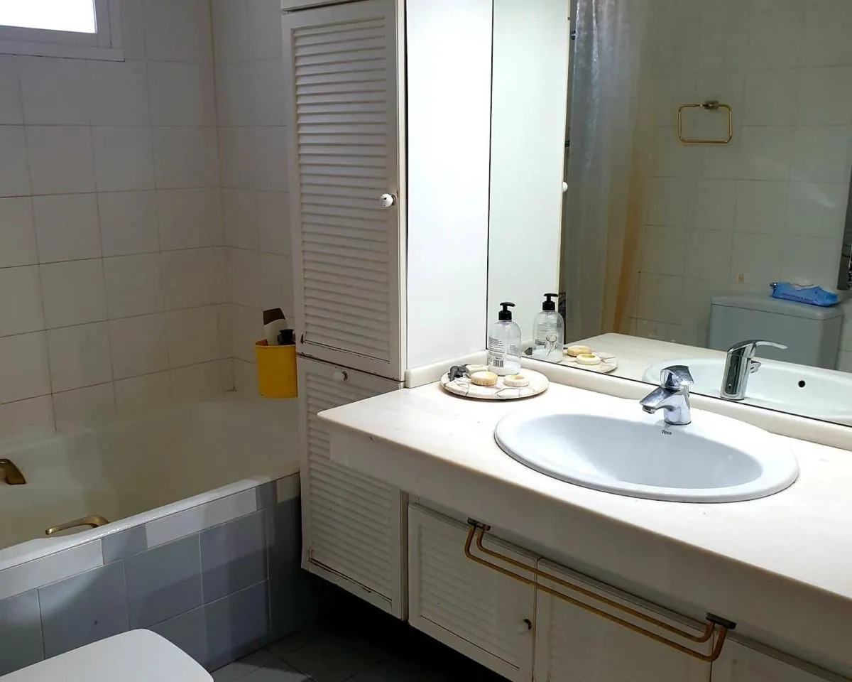 762a328e-e435-4a5b-bc97-d18f18c80c14