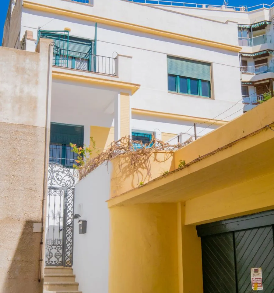 dded17a5-9d72-4bc9-a958-b73cb9a34a7a