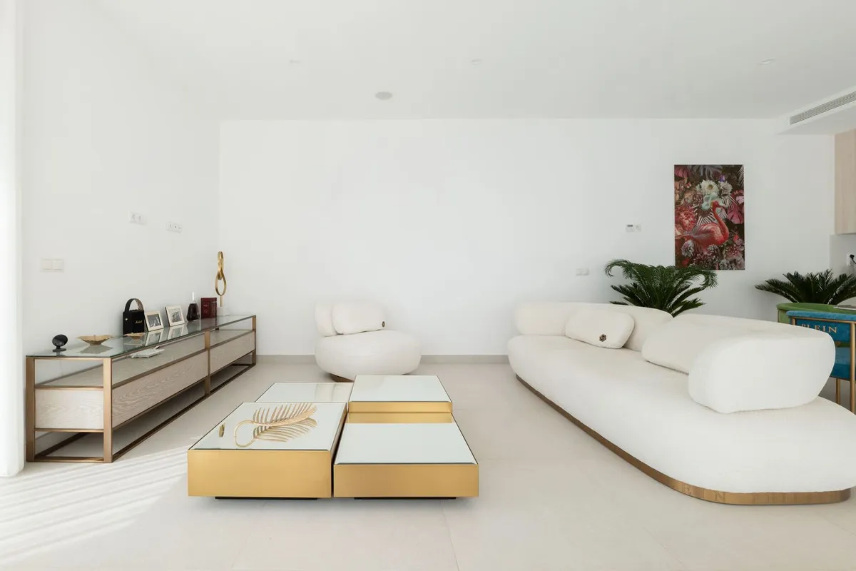 0b589e84-cc3c-45a5-a9d0-637d29f06294