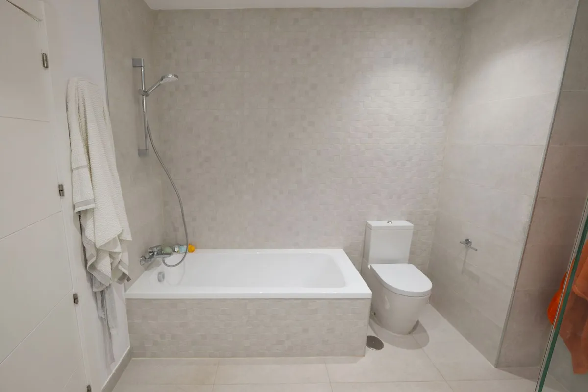 7f8179e0-c439-4033-8545-b1416def9611