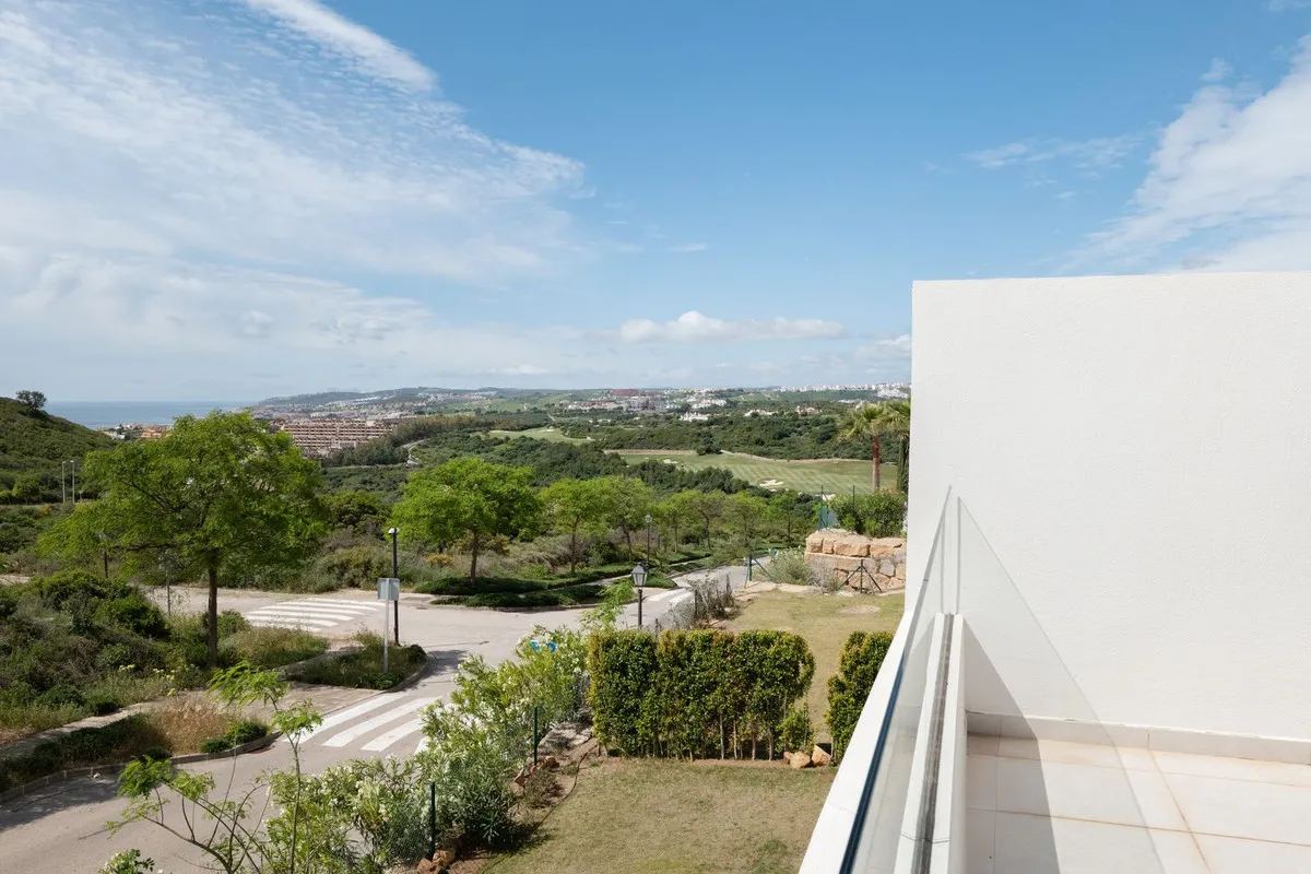 a9ef3337-e0d0-43ae-aabd-2c8b1ea90840