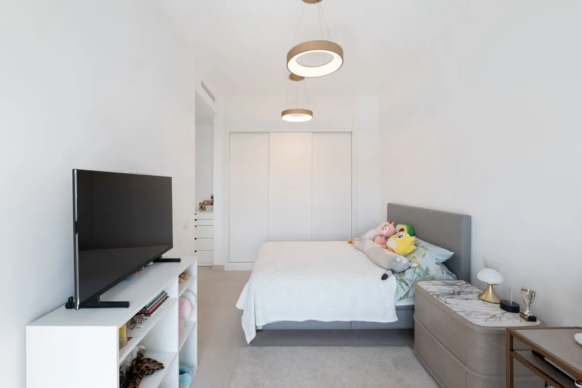 f592c955-c866-4640-b216-c01687493bab