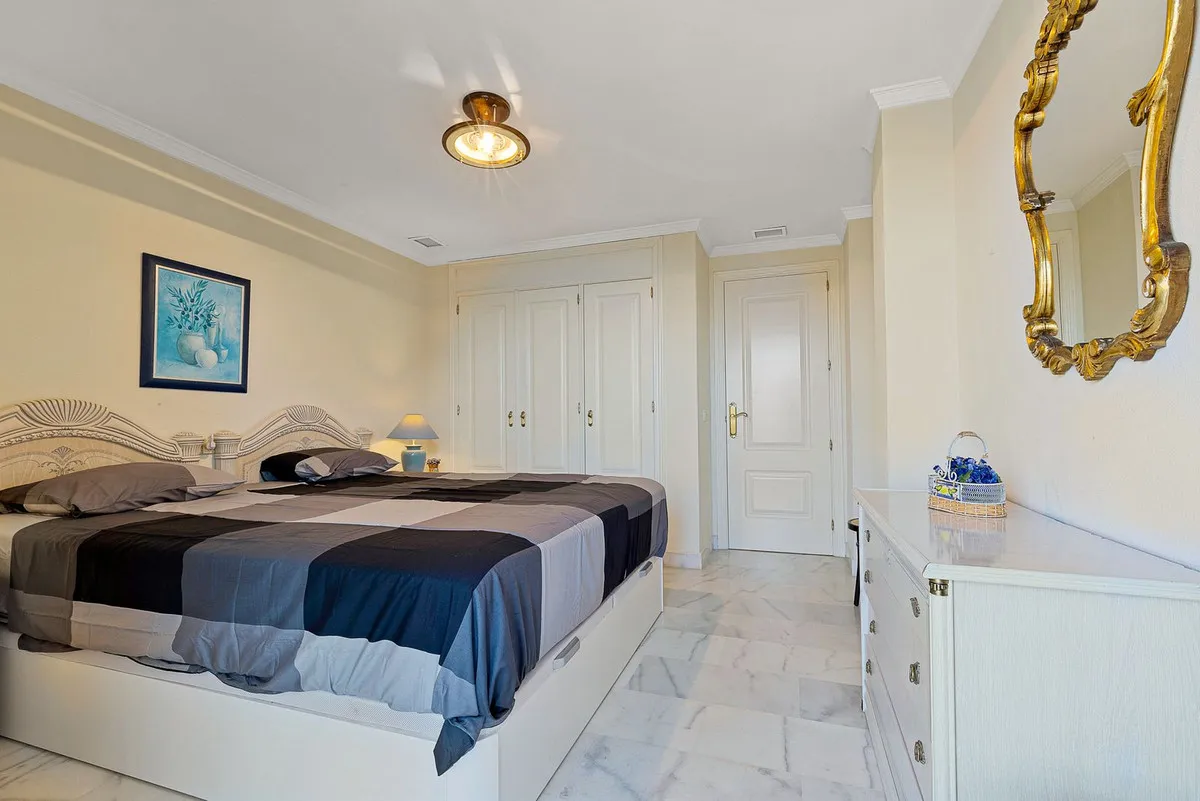 1a984099-6834-4104-ae94-9b0d26a6a145