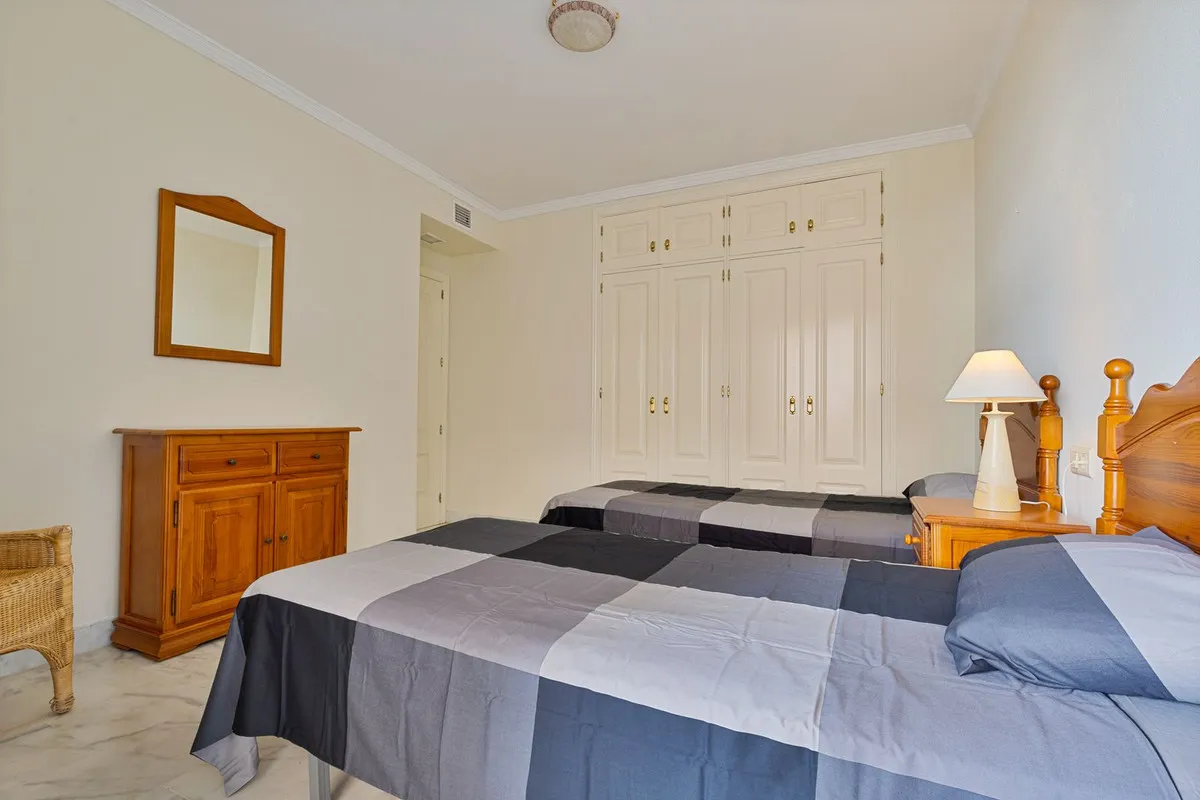 22125017-0a4a-4538-8019-3e34f74bd754