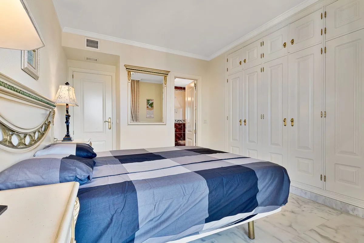 7f20d240-0c2a-4db2-b4f7-af278c52c6d5