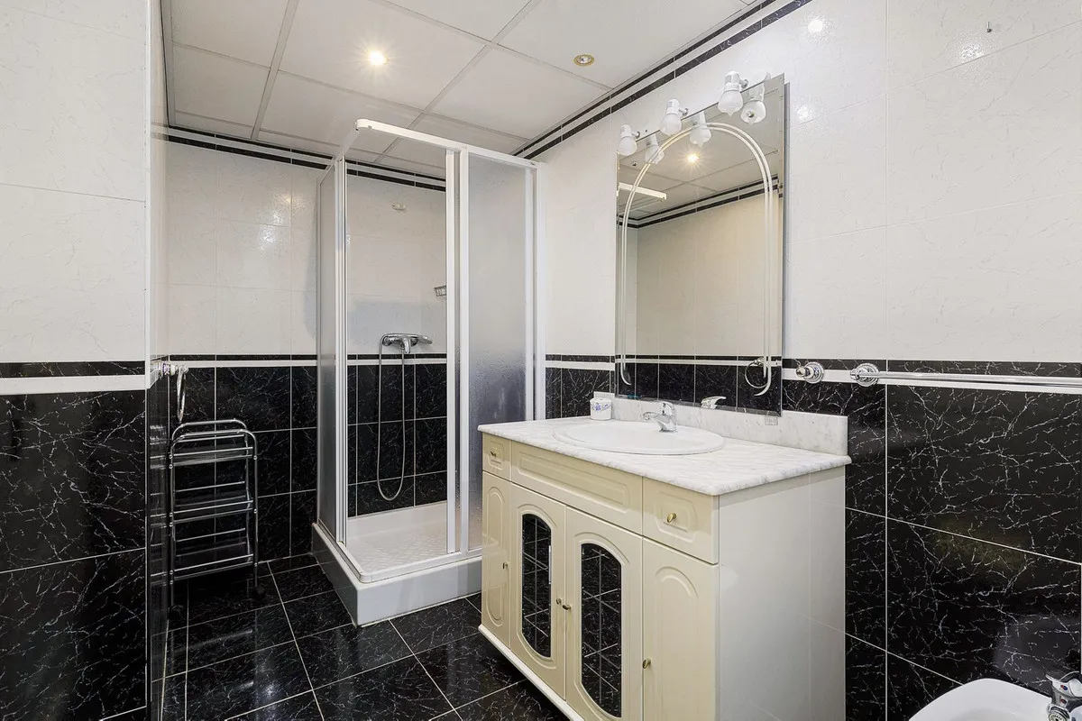 84a921c4-614d-4649-94f2-4dde5d65074b