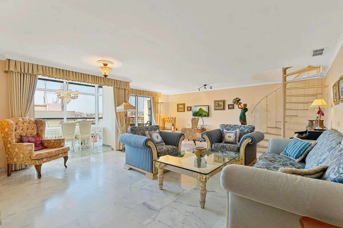 904e304e-bd58-4d01-a656-3e031aab0303