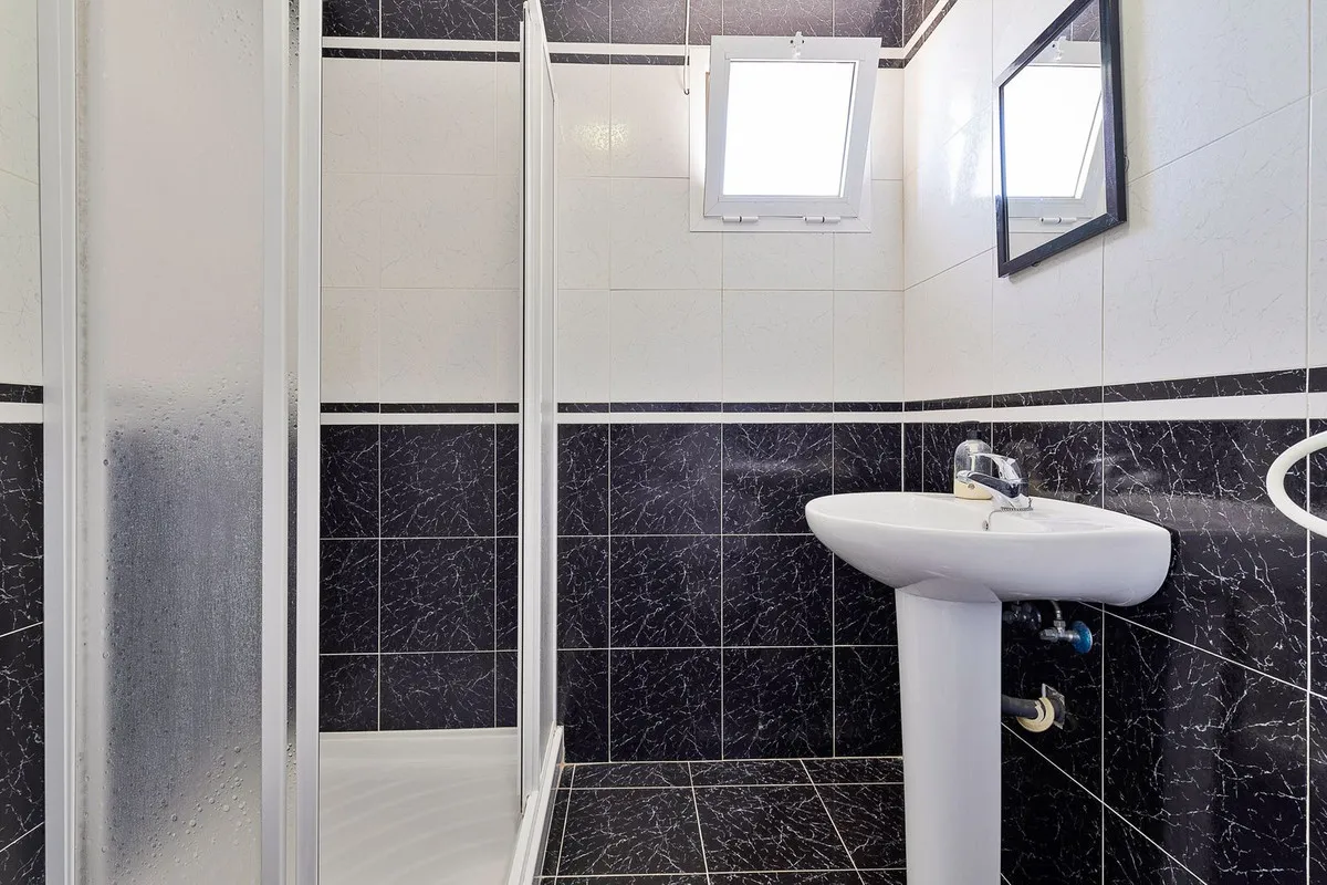 c7dfd899-106e-4f77-bdc0-74f58b889aa0