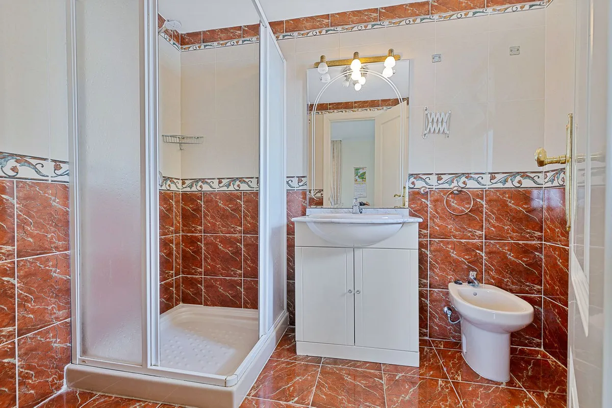 dbe94bc2-8125-42e2-8257-c63d785eeee6